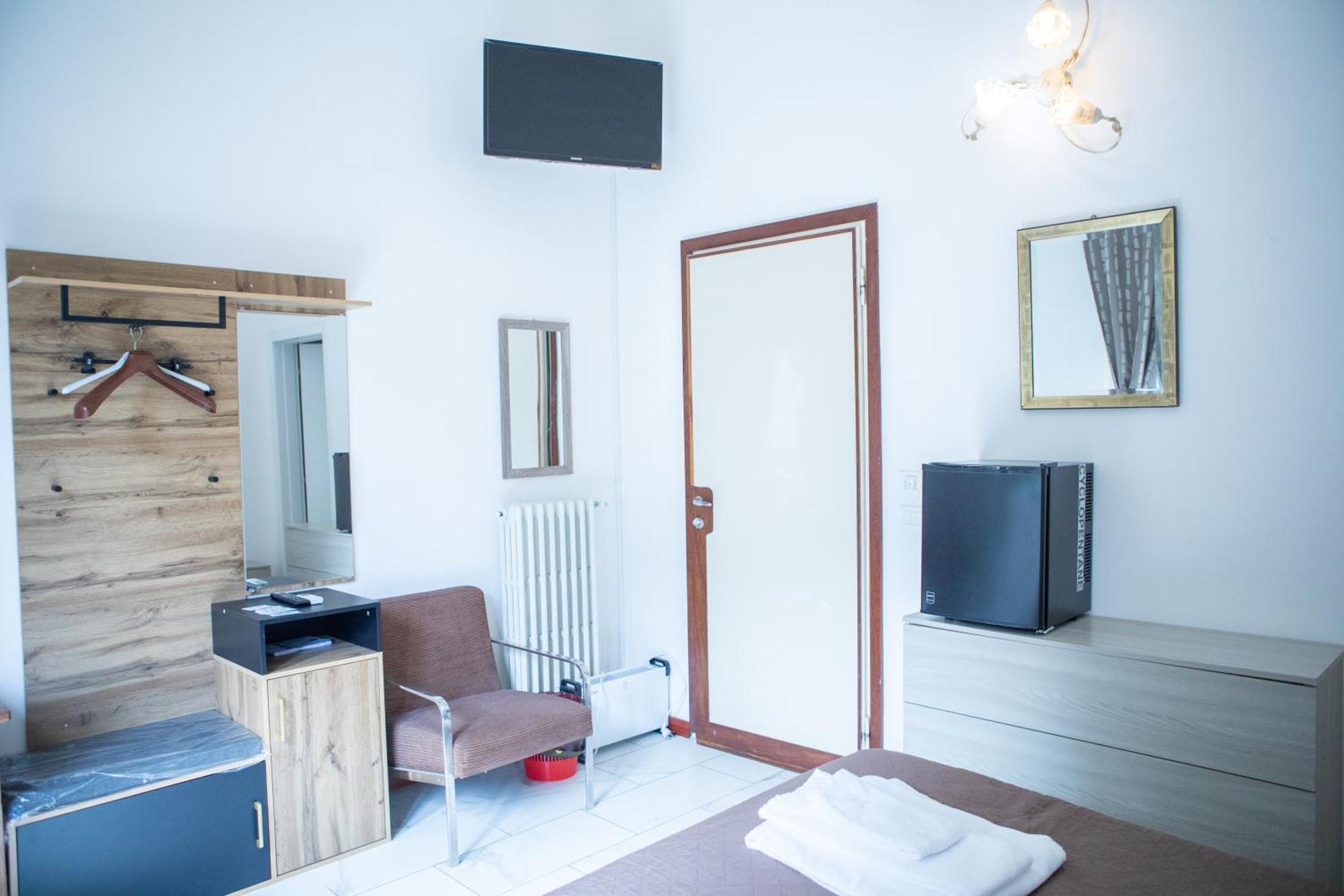 Villa Giove Rooms Prato  Eksteriør bilde